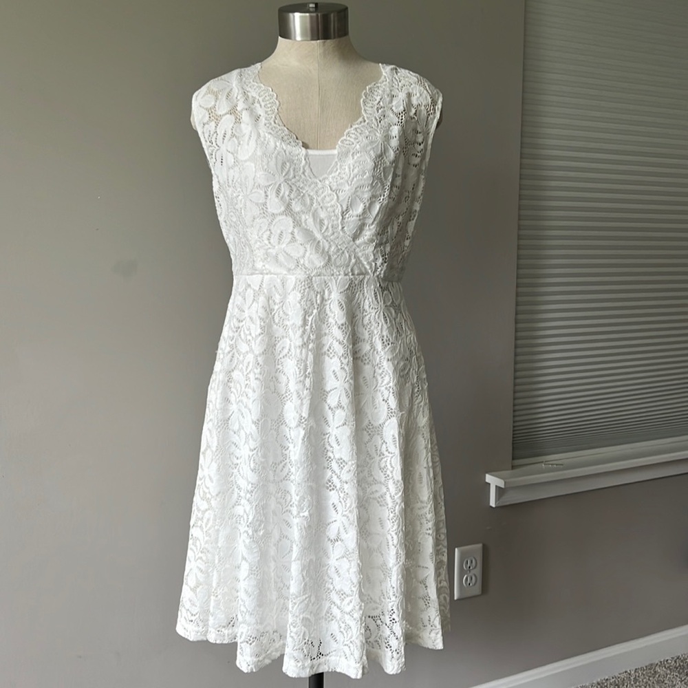 NWT white floral lace V neck dress knee length, A line